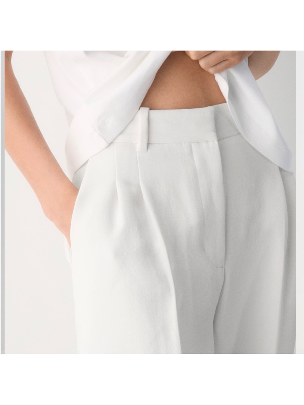 NWT Aritzia Wilfred Effortless Trousers Light Birch size 00